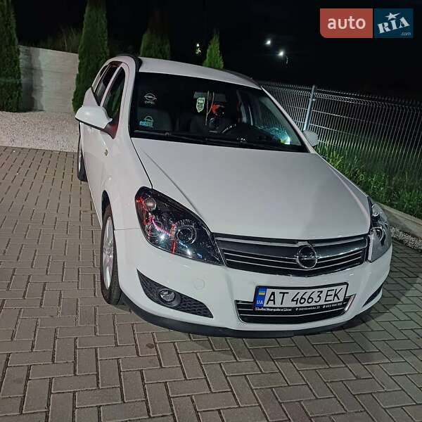 Універсал Opel Astra 2010 в Івано-Франківську фото 8 Універсал Opel Astra 2010 в Івано-Франківську