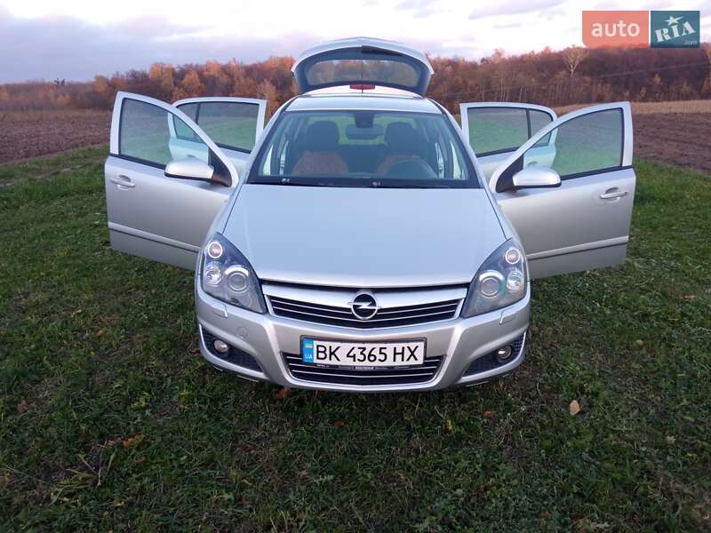 Хэтчбек Opel Astra 2008 в Млинове фото 6 Хэтчбек Opel Astra 2008 в Млинове