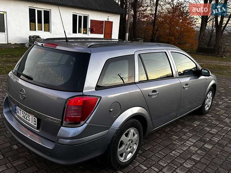Универсал Opel Astra 2004 в Коломые
