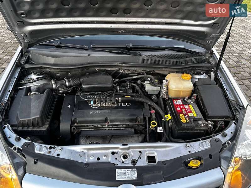 Универсал Opel Astra 2004 в Коломые