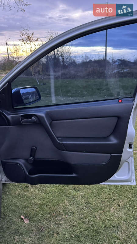 Хэтчбек Opel Astra 2008 в Калуше фото 10 Хэтчбек Opel Astra 2008 в Калуше