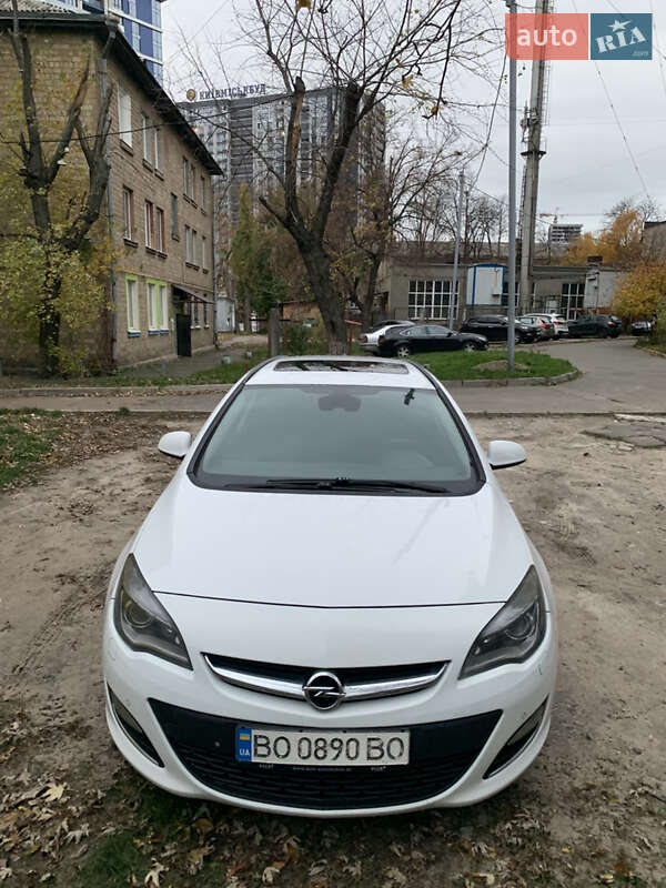Универсал Opel Astra 2013 в Киеве фото 2 Универсал Opel Astra 2013 в Киеве