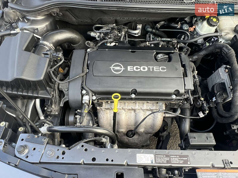 Хэтчбек Opel Astra 2011 в Хороле фото 25 Хэтчбек Opel Astra 2011 в Хороле