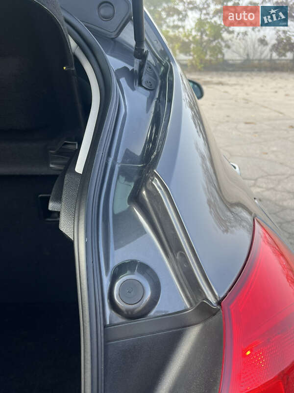 Хэтчбек Opel Astra 2011 в Хороле фото 37 Хэтчбек Opel Astra 2011 в Хороле