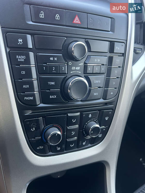 Хэтчбек Opel Astra 2011 в Хороле фото 64 Хэтчбек Opel Astra 2011 в Хороле