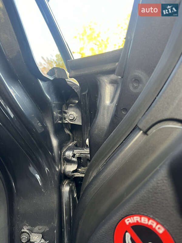 Хэтчбек Opel Astra 2011 в Хороле фото 103 Хэтчбек Opel Astra 2011 в Хороле