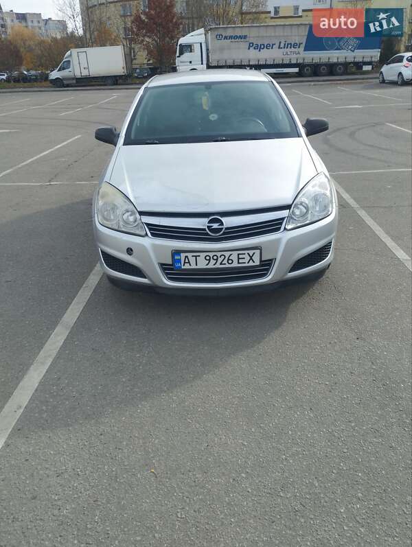 Opel Astra 2008