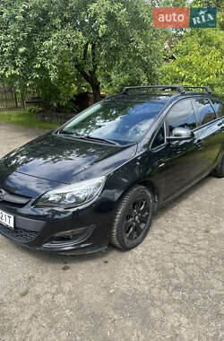 Універсал Opel Astra 2014 в Іршаві