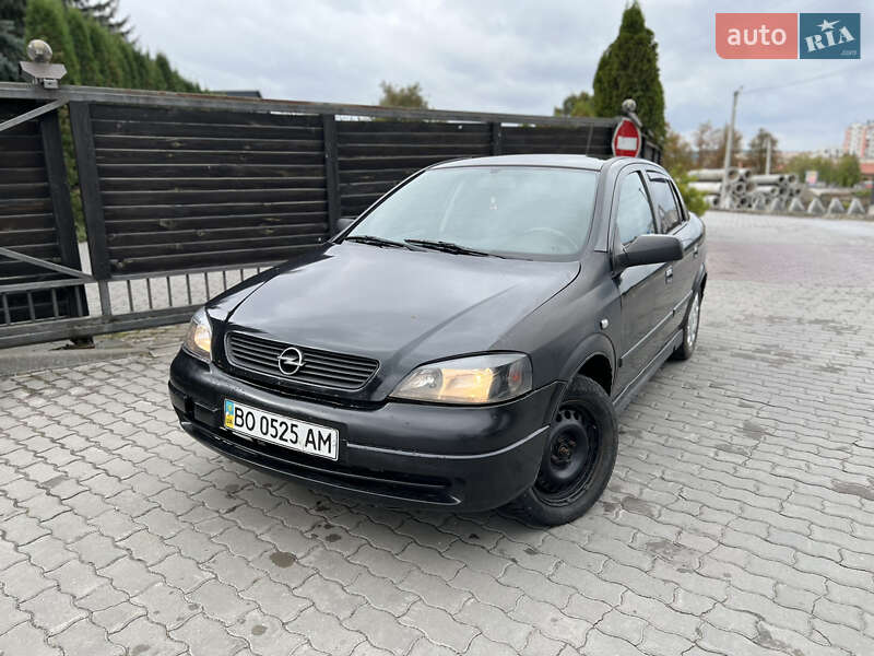 Седан Opel Astra 2008 в Тернополе