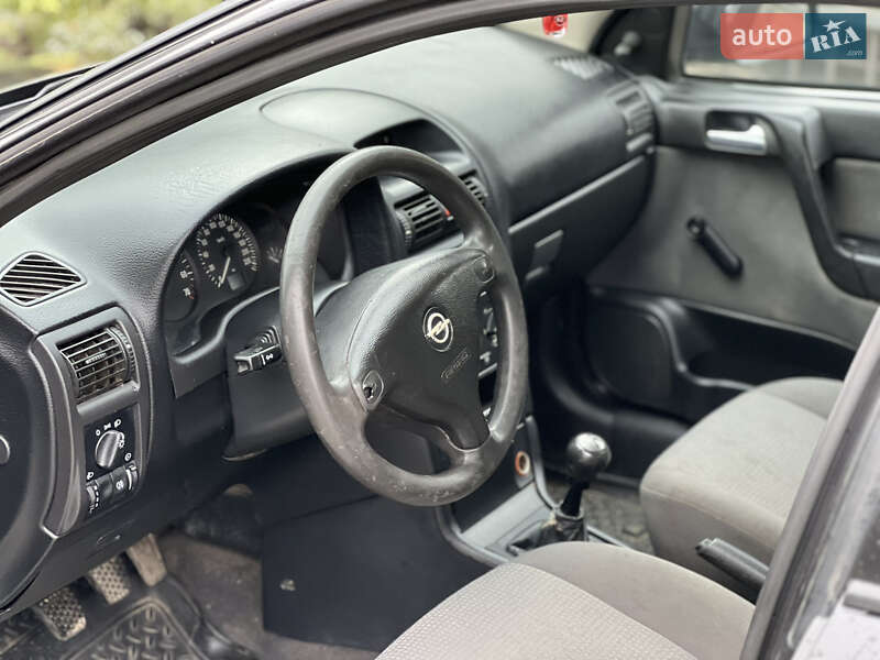 Седан Opel Astra 2008 в Тернополе