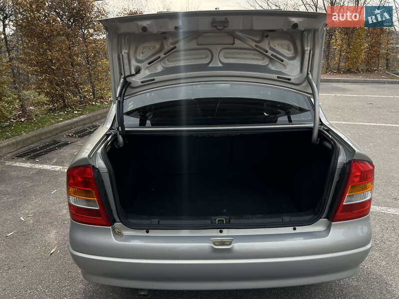 Седан Opel Astra 2006 в Києві фото 41 Седан Opel Astra 2006 в Києві