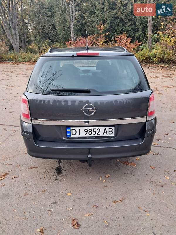 Универсал Opel Astra 2009 в Луцке фото 2 Универсал Opel Astra 2009 в Луцке
