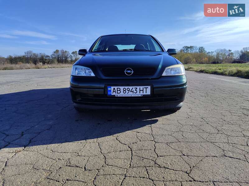 Хэтчбек Opel Astra 1999 в Баре