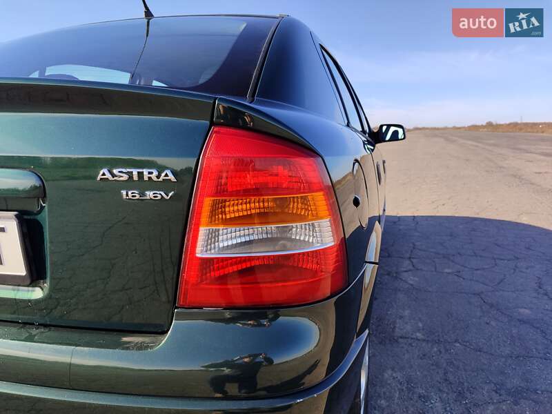 Хэтчбек Opel Astra 1999 в Баре