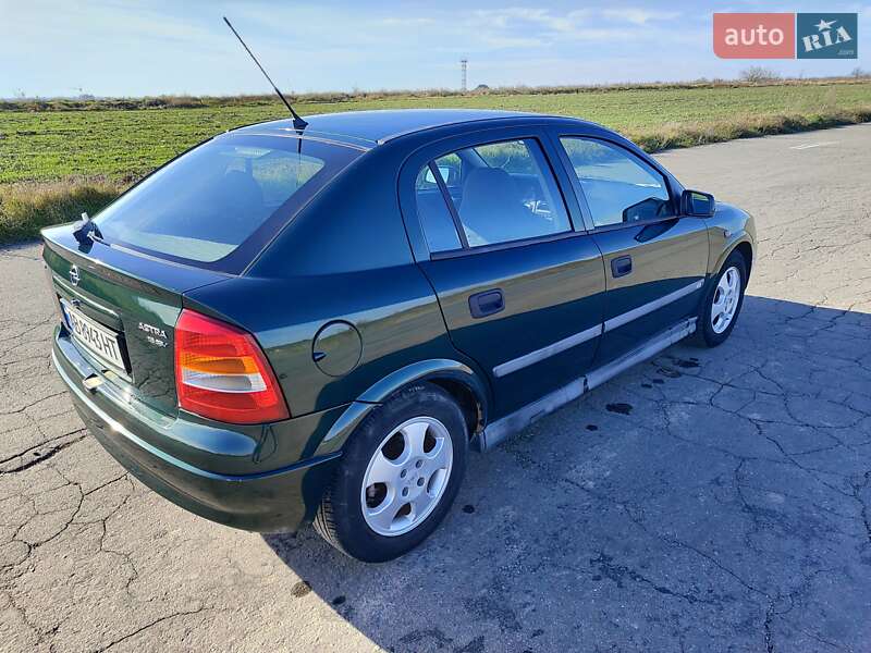 Хэтчбек Opel Astra 1999 в Баре