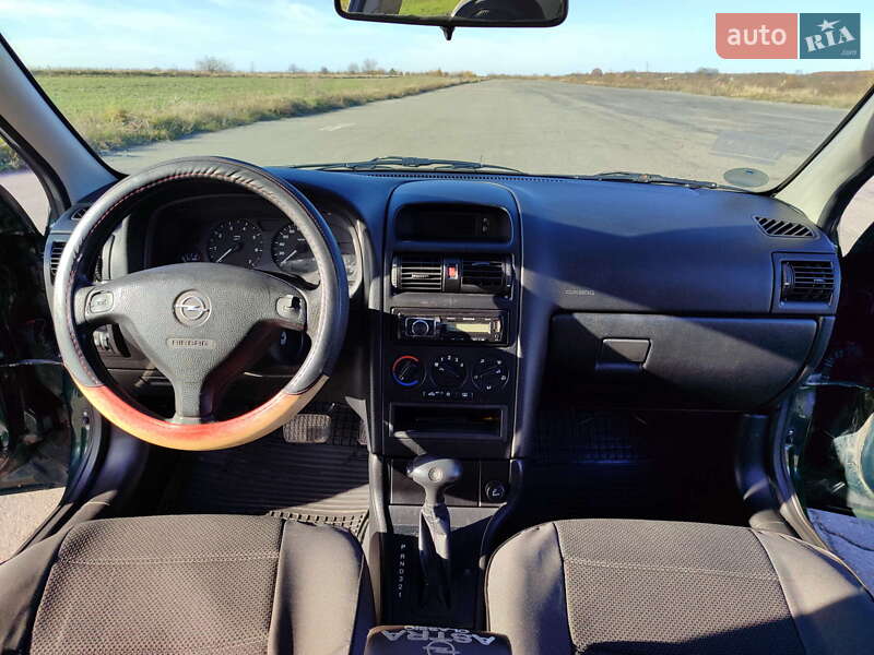 Хэтчбек Opel Astra 1999 в Баре