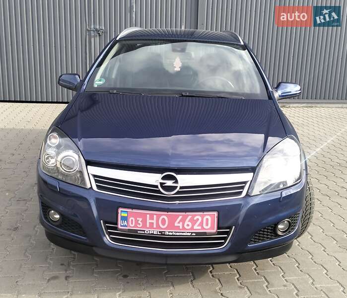 Универсал Opel Astra 2009 в Белой Церкви