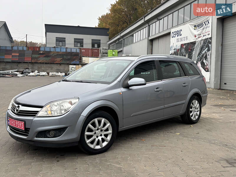 Универсал Opel Astra 2008 в Виннице