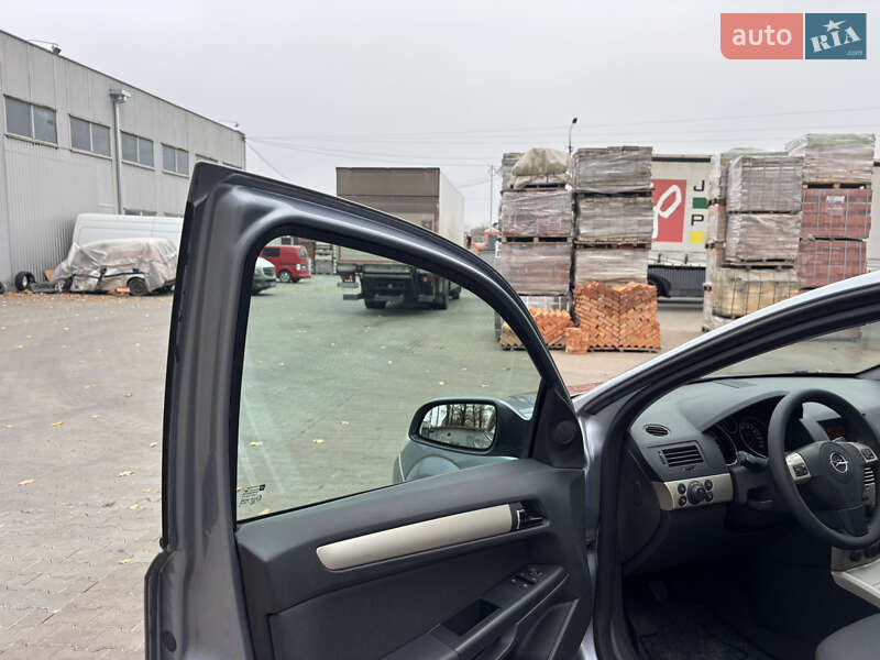 Универсал Opel Astra 2008 в Виннице