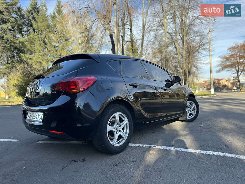 Хетчбек Opel Astra 2011 в Вінниці