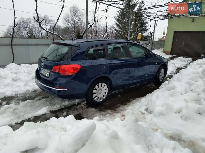 Универсал Opel Astra 2015 в Осии фото 15 Универсал Opel Astra 2015 в Осии