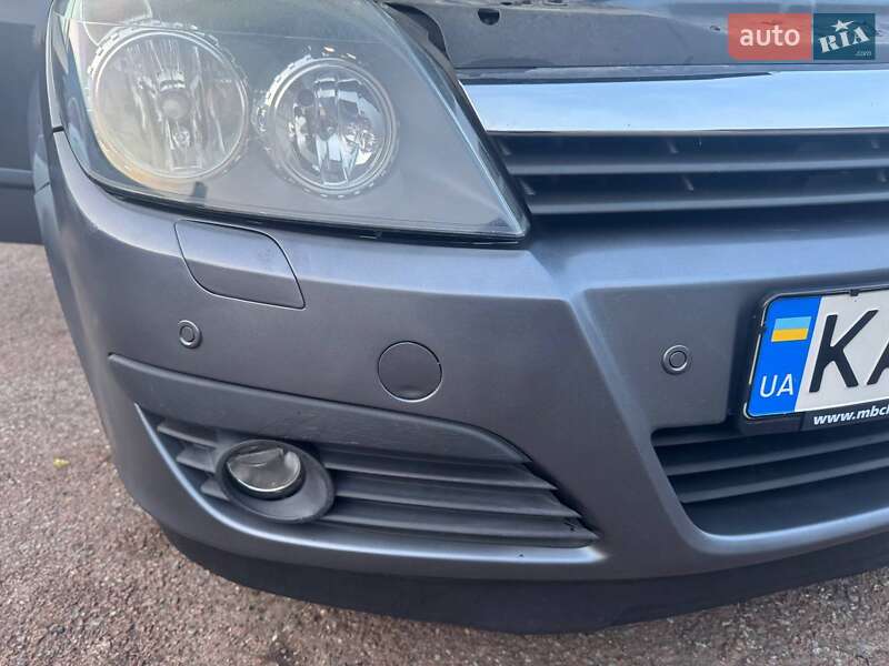 Хэтчбек Opel Astra 2006 в Киеве