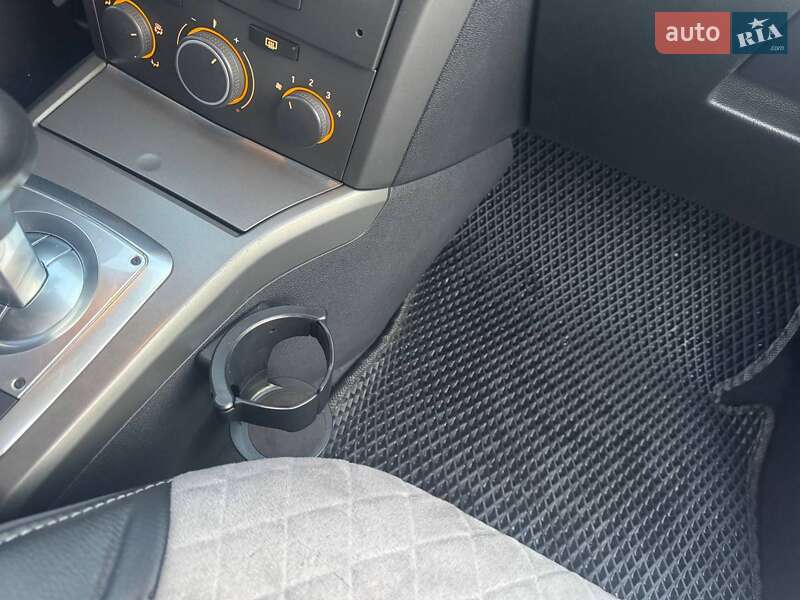 Хэтчбек Opel Astra 2006 в Киеве