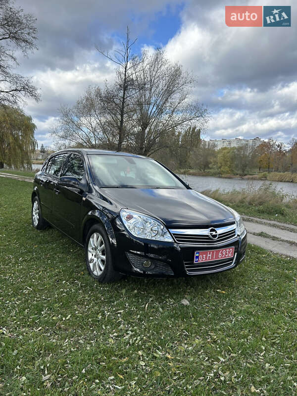 Хэтчбек Opel Astra 2009 в Белой Церкви