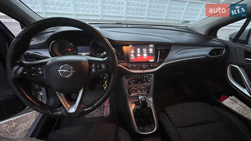Універсал Opel Astra 2017 в Черкасах