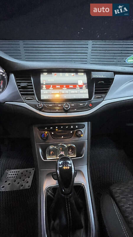 Універсал Opel Astra 2017 в Черкасах