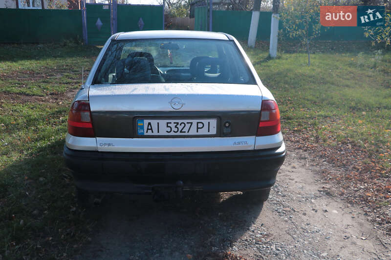 Седан Opel Astra 1992 в Сквире