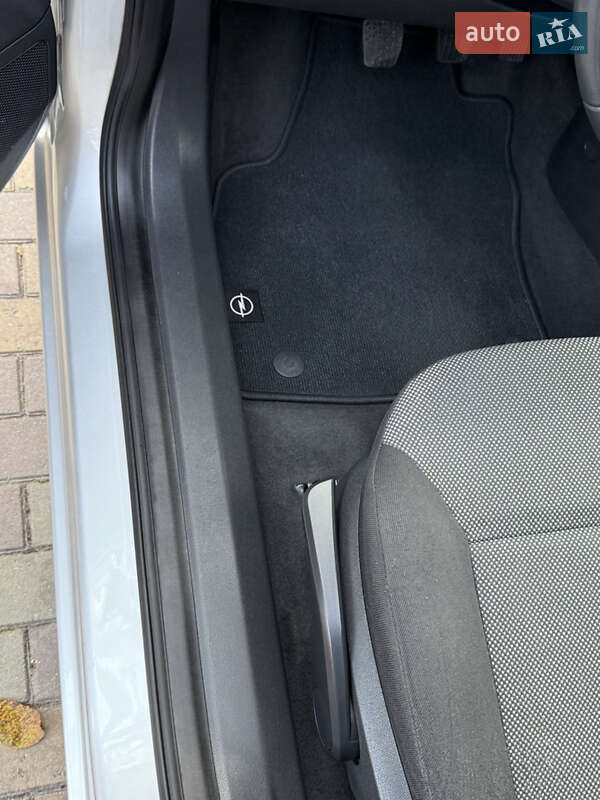 Универсал Opel Astra 2009 в Шепетовке фото 11 Универсал Opel Astra 2009 в Шепетовке