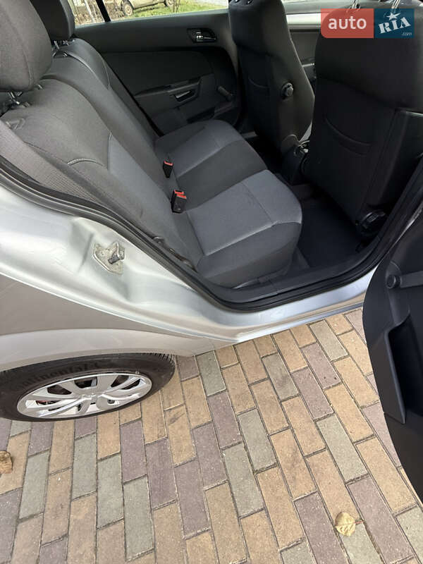 Универсал Opel Astra 2009 в Шепетовке фото 25 Универсал Opel Astra 2009 в Шепетовке