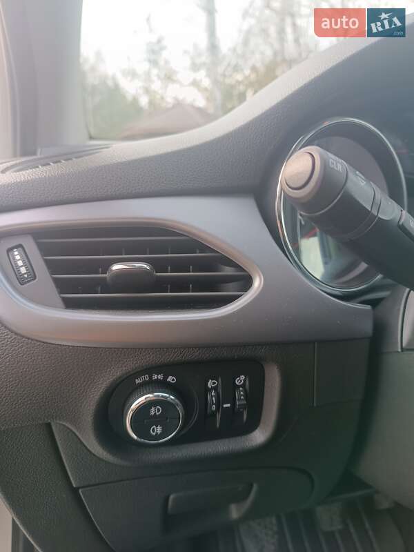 Универсал Opel Astra 2018 в Славуте