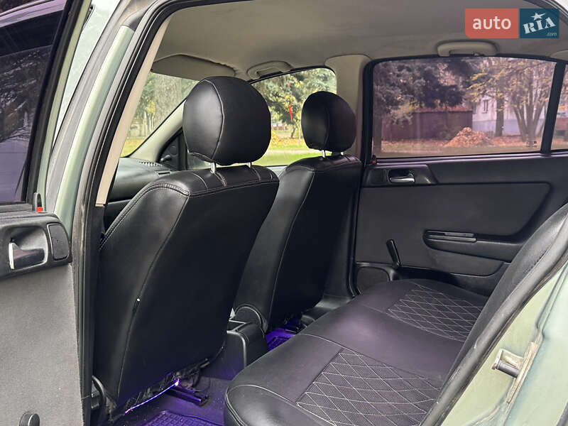 Седан Opel Astra 2007 в Запорожье