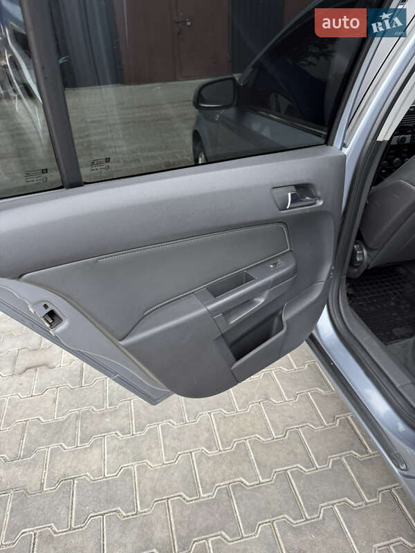 Универсал Opel Astra 2008 в Одессе