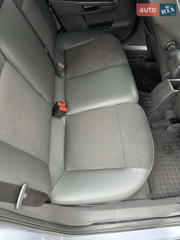 Универсал Opel Astra 2008 в Одессе