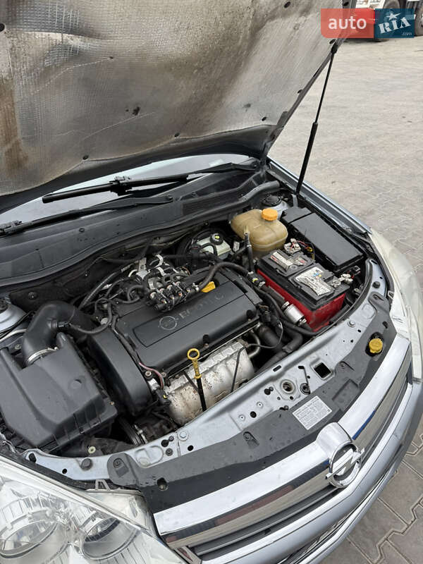 Универсал Opel Astra 2008 в Одессе