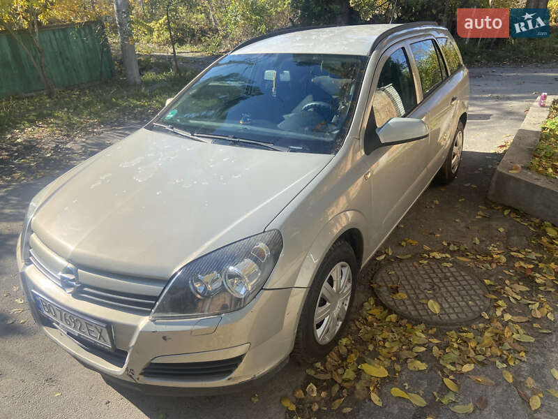 Универсал Opel Astra 2005 в Киеве