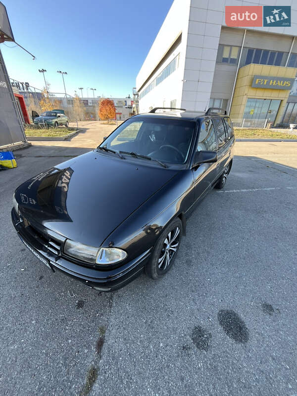 Универсал Opel Astra 1993 в Запорожье