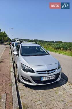 Універсал Opel Astra 2014 в Києві