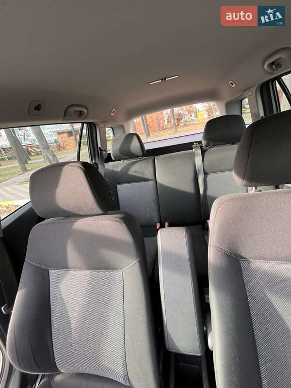 Універсал Opel Astra 2009 в Петропавлівській Борщагівці