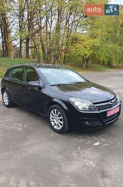 Хэтчбек Opel Astra 2005 в Ровно