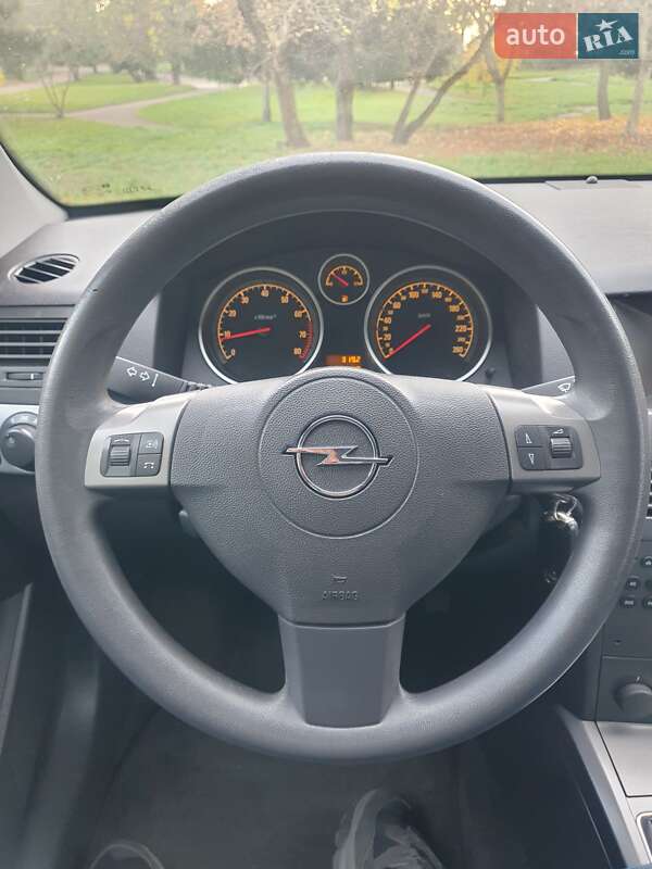 Хетчбек Opel Astra 2005 в Рівному фото 30 Хетчбек Opel Astra 2005 в Рівному