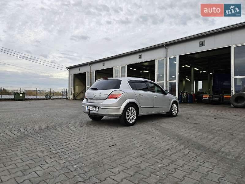Хэтчбек Opel Astra 2004 в Черновцах фото 10 Хэтчбек Opel Astra 2004 в Черновцах