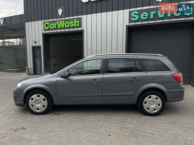Універсал Opel Astra 2006 в Володимирі