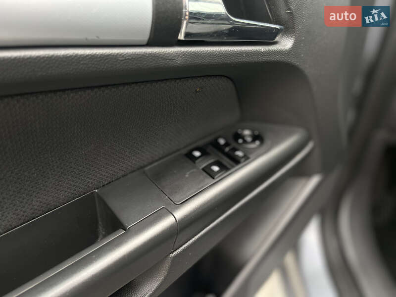 Універсал Opel Astra 2006 в Володимирі