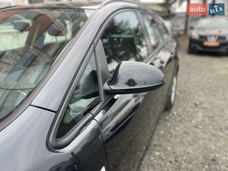 Універсал Opel Astra 2014 в Сумах