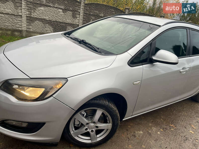Универсал Opel Astra 2014 в Ровно фото 7 Универсал Opel Astra 2014 в Ровно
