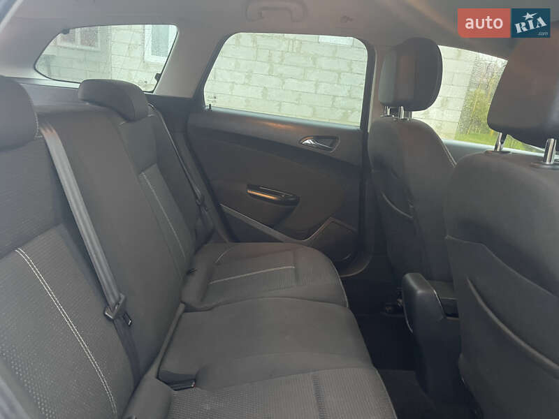 Универсал Opel Astra 2014 в Ровно фото 26 Универсал Opel Astra 2014 в Ровно